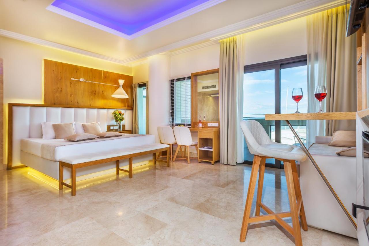 Porto Marine Hotel Platamonas Extérieur photo